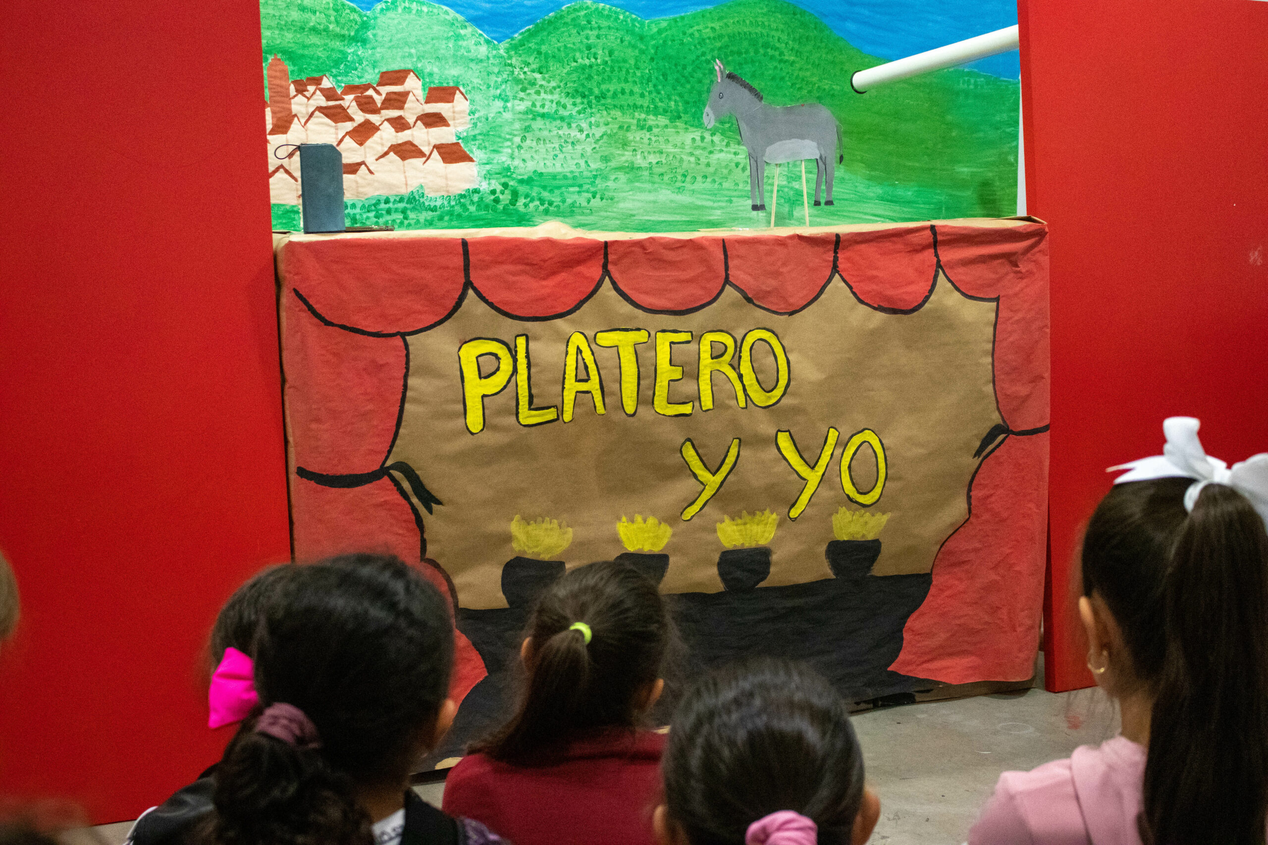 Más de 300 estudiantes de primaria del Polígono Sur participan en las VIII Jornadas Literarias de la Flora Tristán