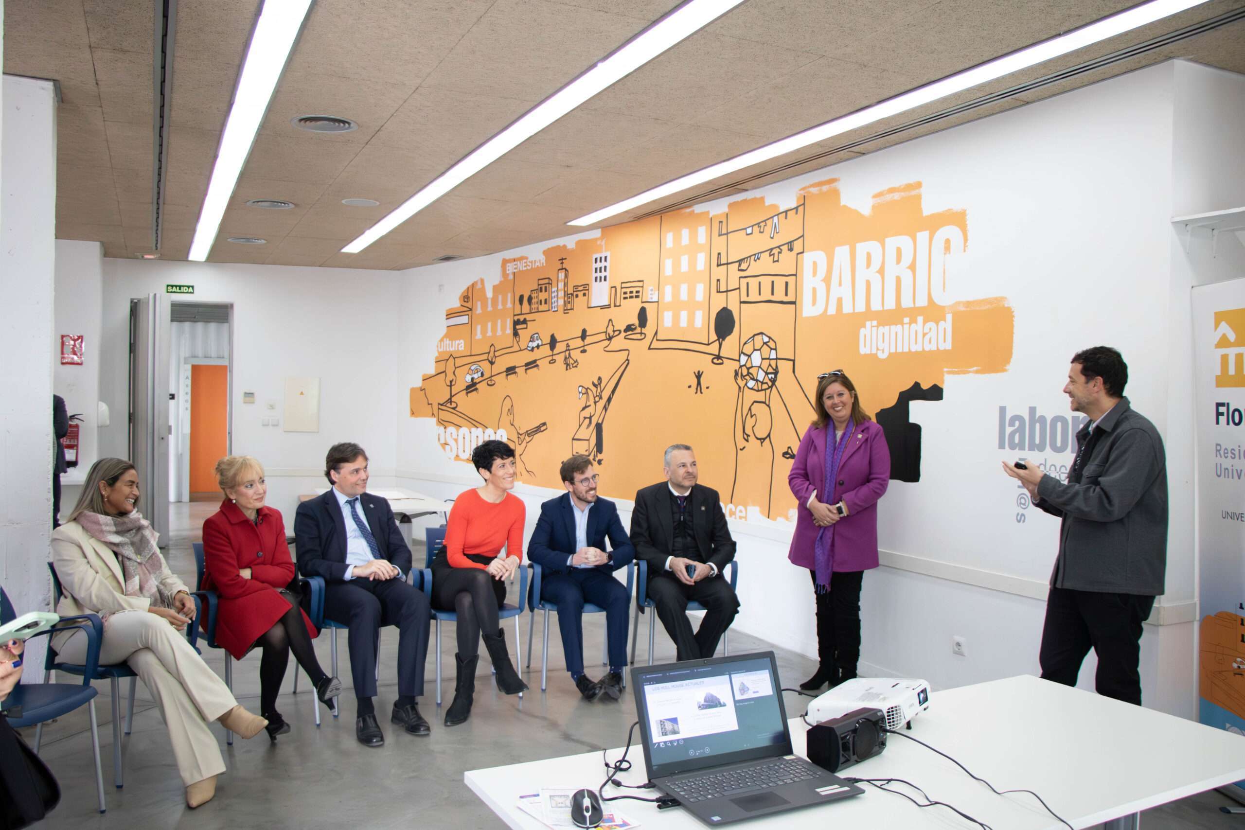 Visita a la Residencia Universitaria de la Ministra de Inclusión, Seguridad Social y Migraciones