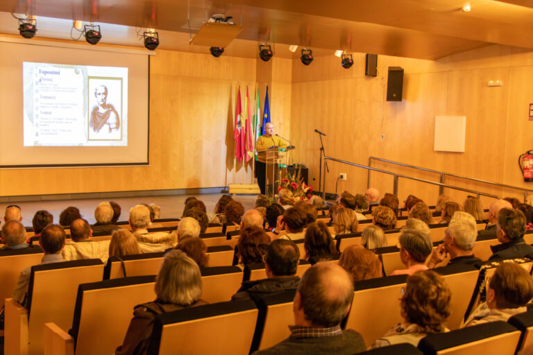 Aula Abierta de Mayores