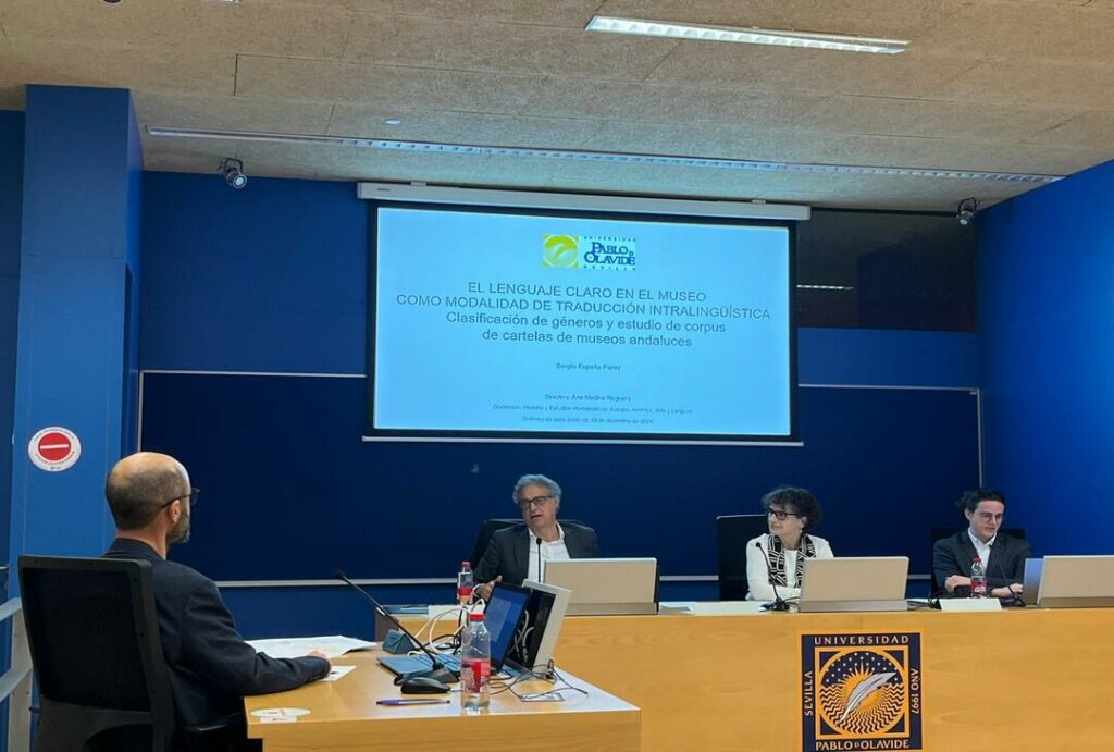 Debate entre el doctorando y el tribunal tras la exposición de la investigación