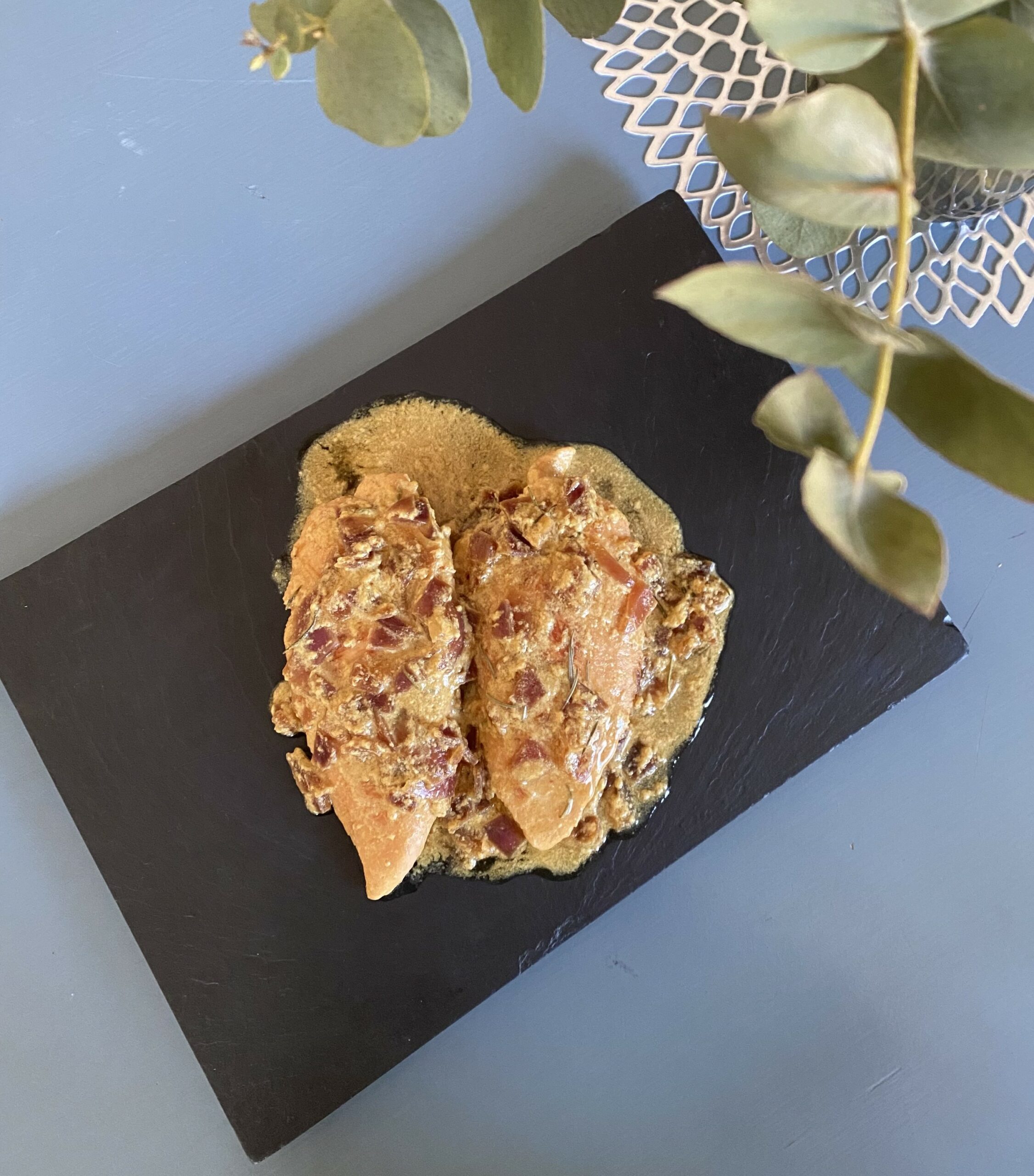 Solomillo de pavo en salsa de mostaza y romero