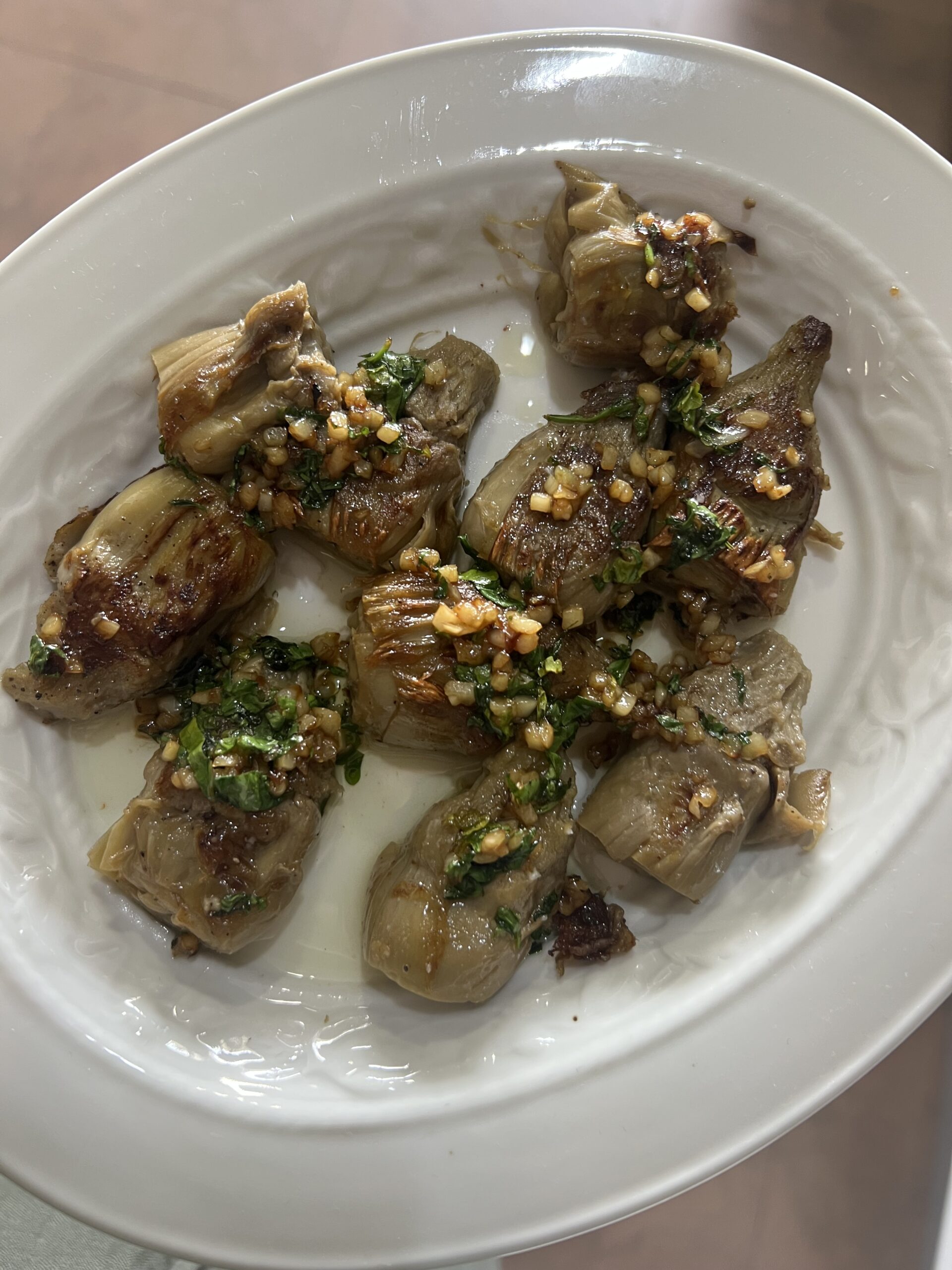 Alcachofas al ajillo con limón