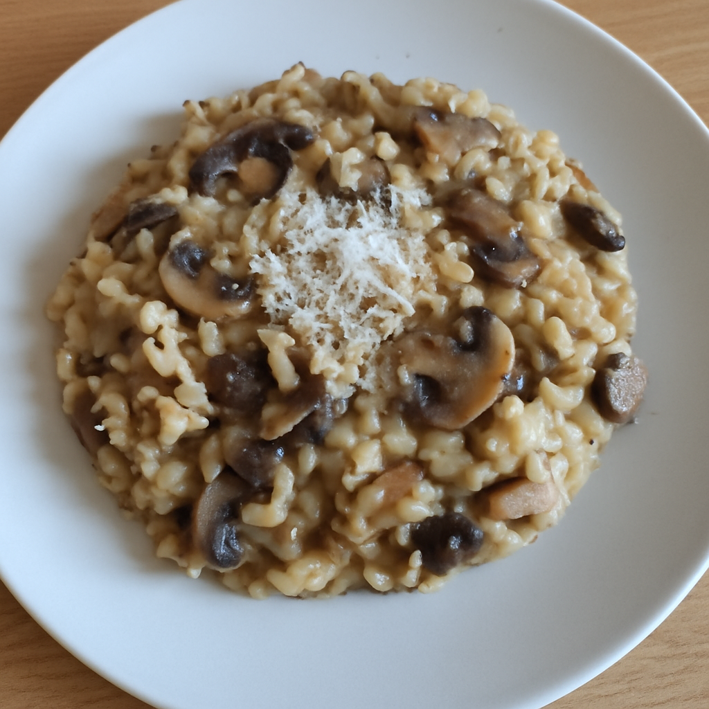 Arroz cremoso con setas y queso parmesano