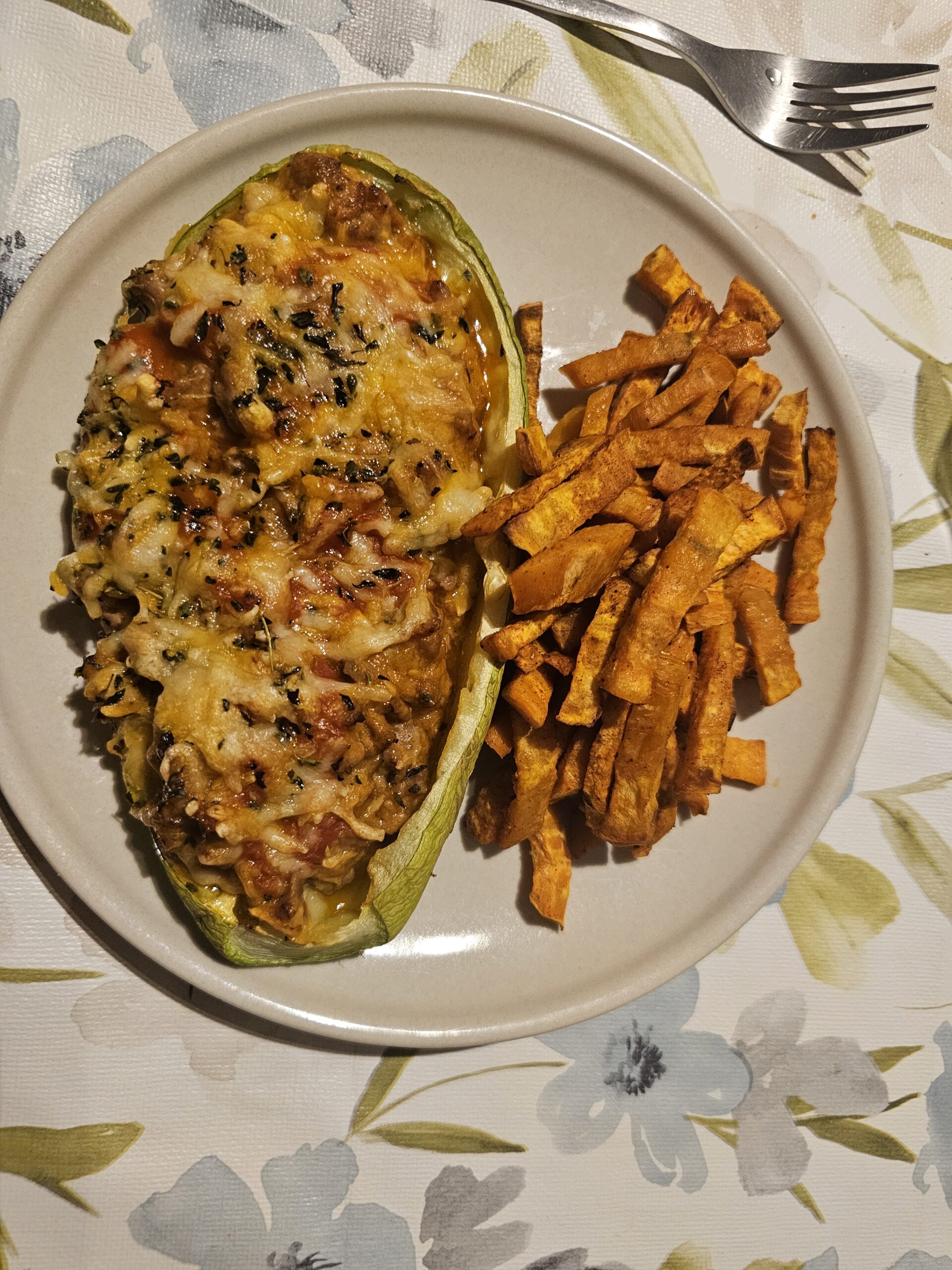 CALABACÍN RELLENO CON CARNE PICADA Y BONIATO