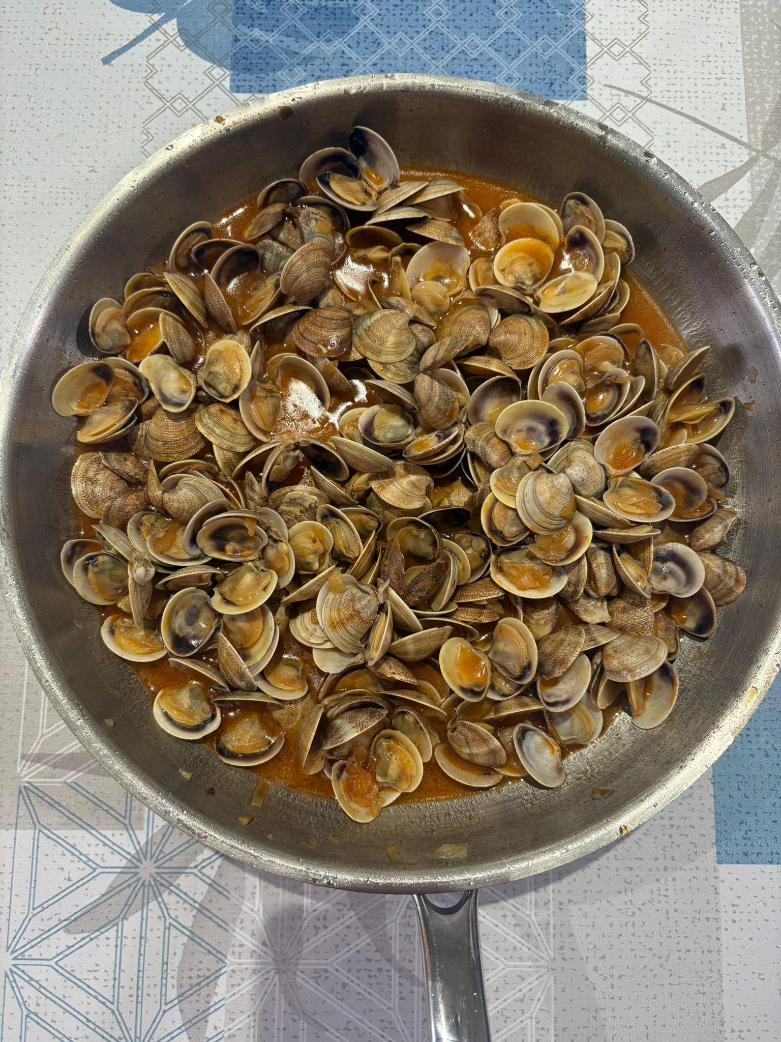 Almejas picantes